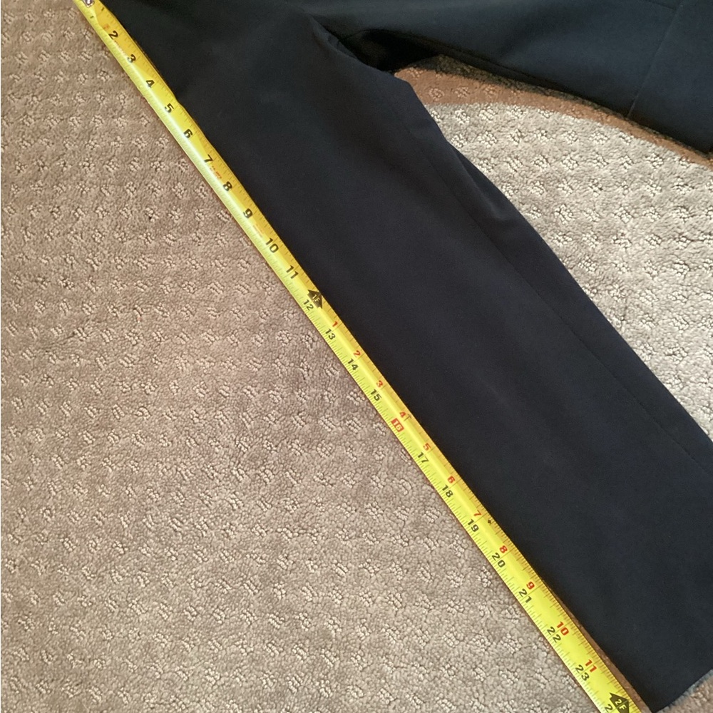 Laundry By Shelli Segal Black Tailored One Button Blazer, faux pockets, size 8 - Picture 6 of 10